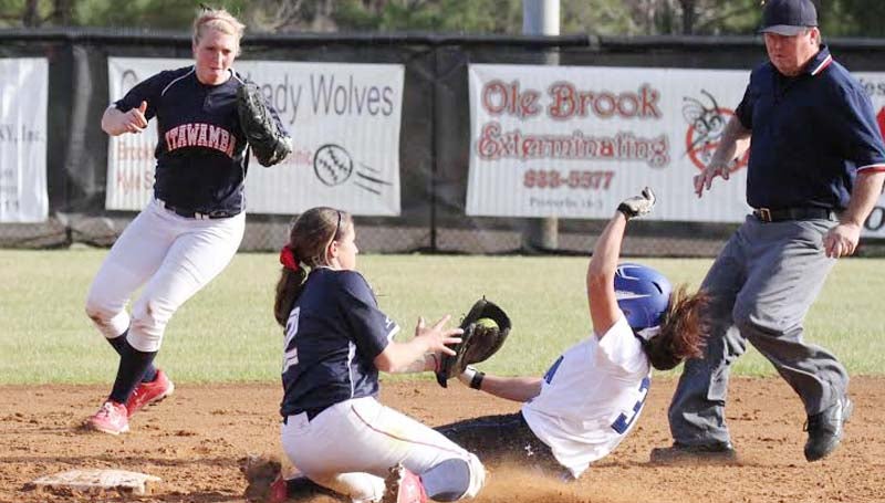 CO-LIN MEDIA / NATALIE DAVIS / Missy Romero (3) slides safely into second base in JUCO softball action.