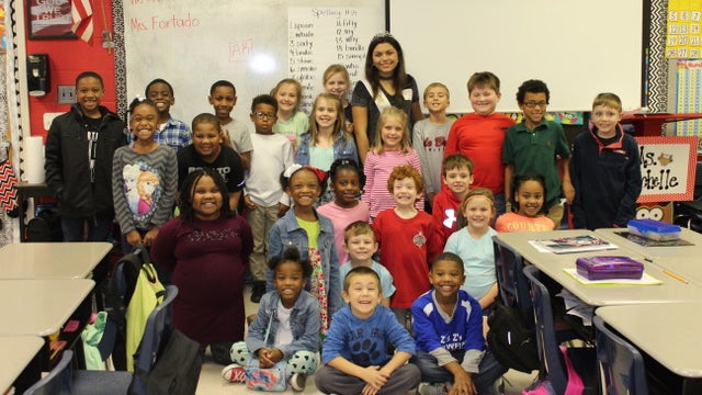 Miss Merry Christmas visits Mamie Martin Elementary - Daily Leader ...