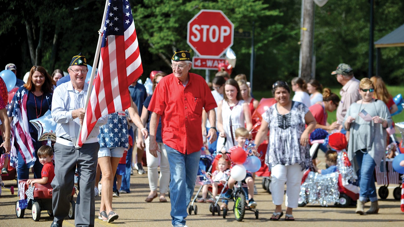 Parade commemorates Patriot Day - Daily Leader | Daily Leader