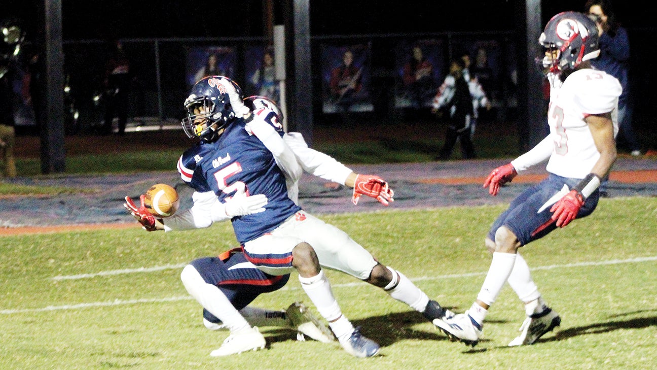 BHS pounds South Jones at Daily Leader Daily Leader