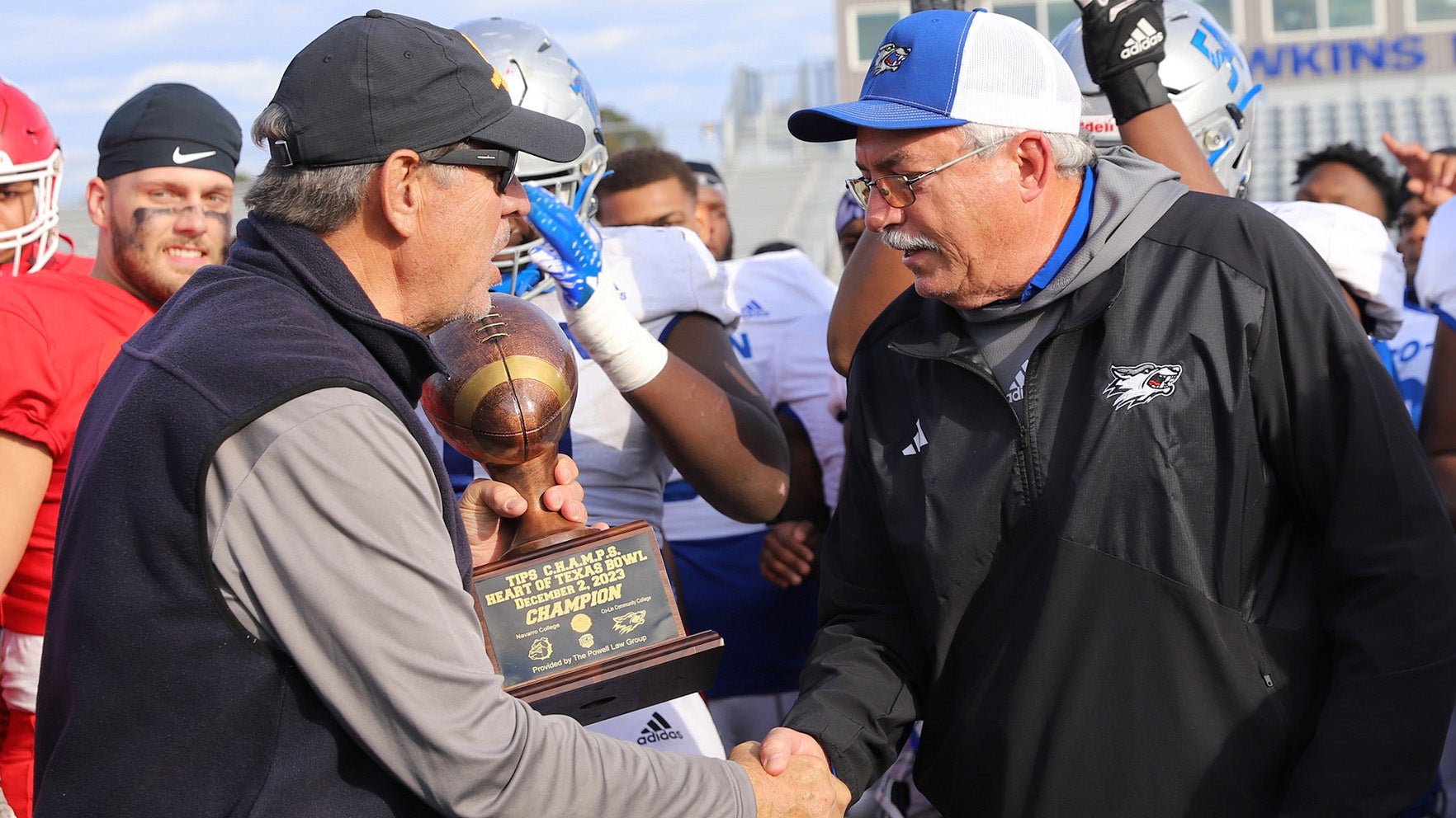 Co-Lin Wolves wrap up unforgettable 2023 football season with bowl game ...