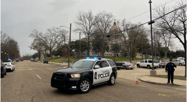 Mississippi Capitol closed after bomb threat on second day of ...