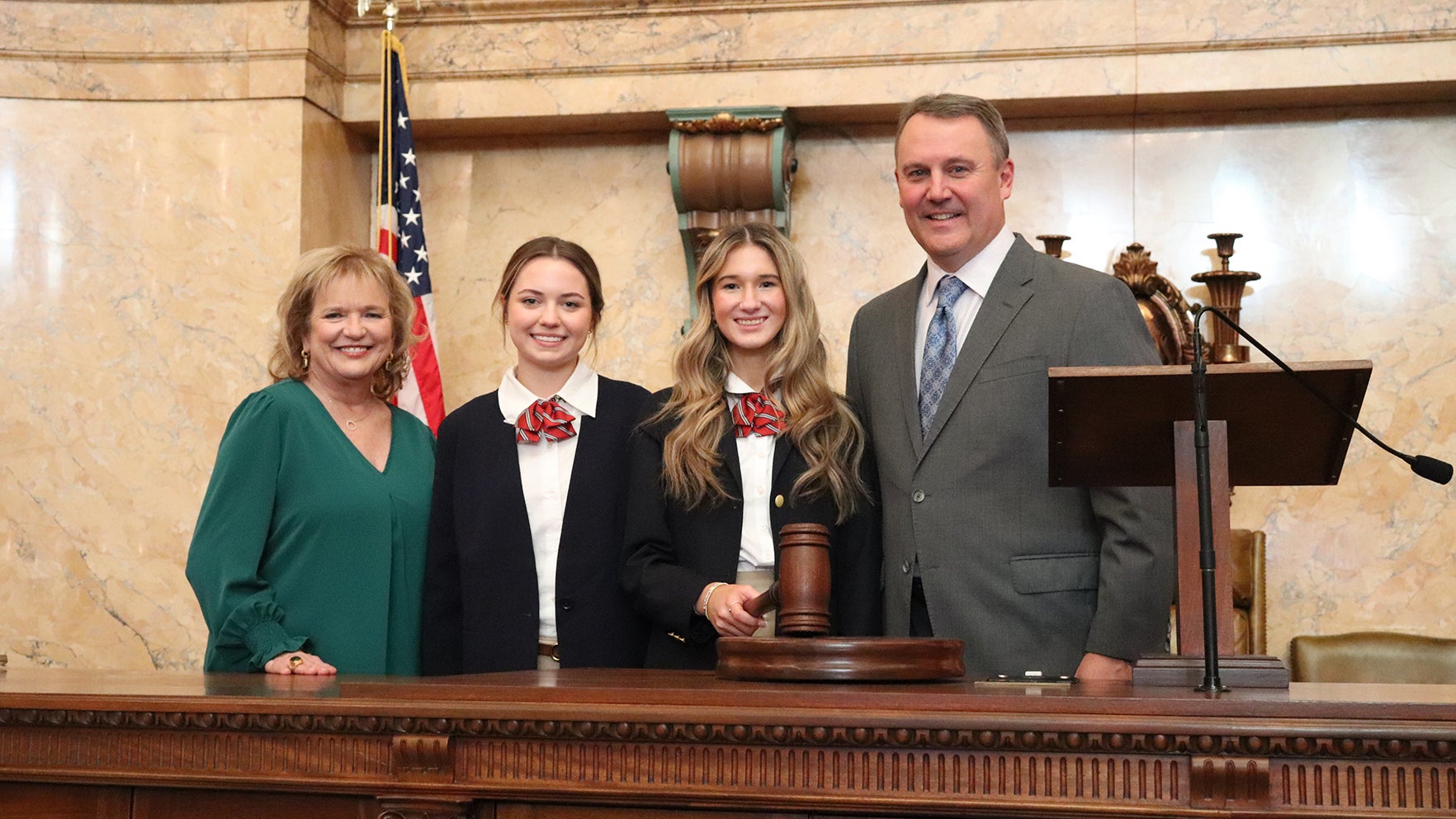 Brookhaven Academy students page in Mississippi House – Daily Leader